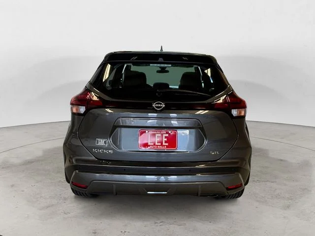 Certified Used 2023 Gray Nissan SR image 4