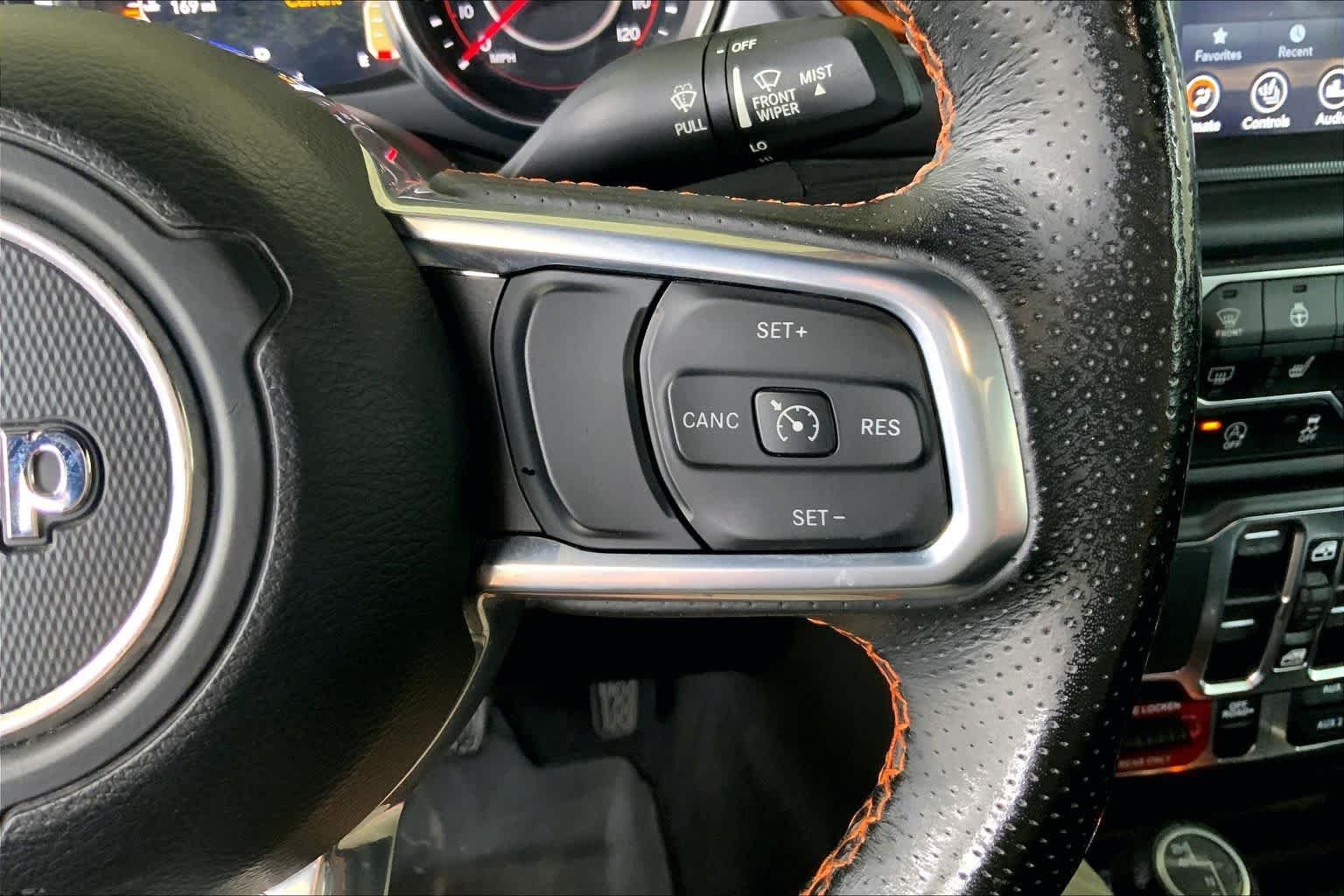 Used 2021 Sarge Green Clearcoat Jeep Mojave image 24
