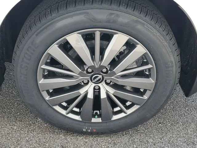 New 2026 White Nissan SL image 24