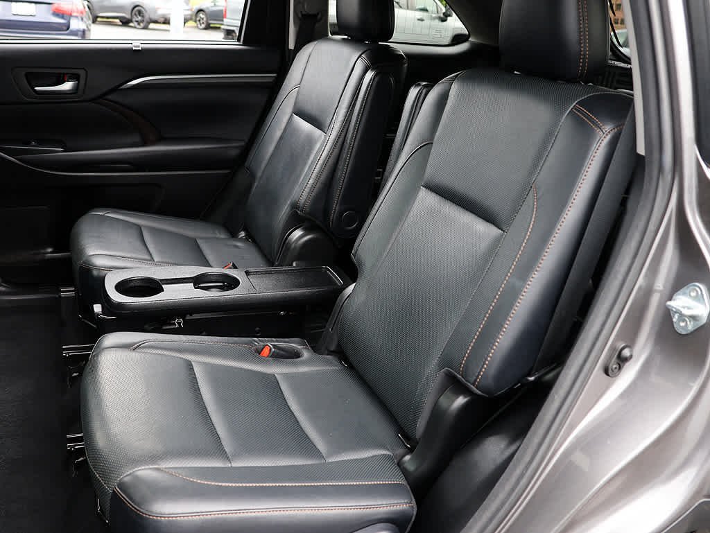 Used 2018 Predawn Gray Mica Toyota Limited image 10