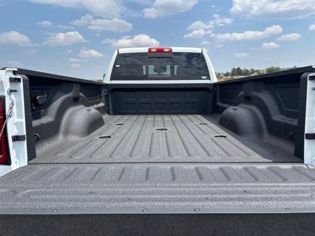 New 2026 Bright White Clear-Coat Exterior Paint RAM Tradesman Long Bed image 17
