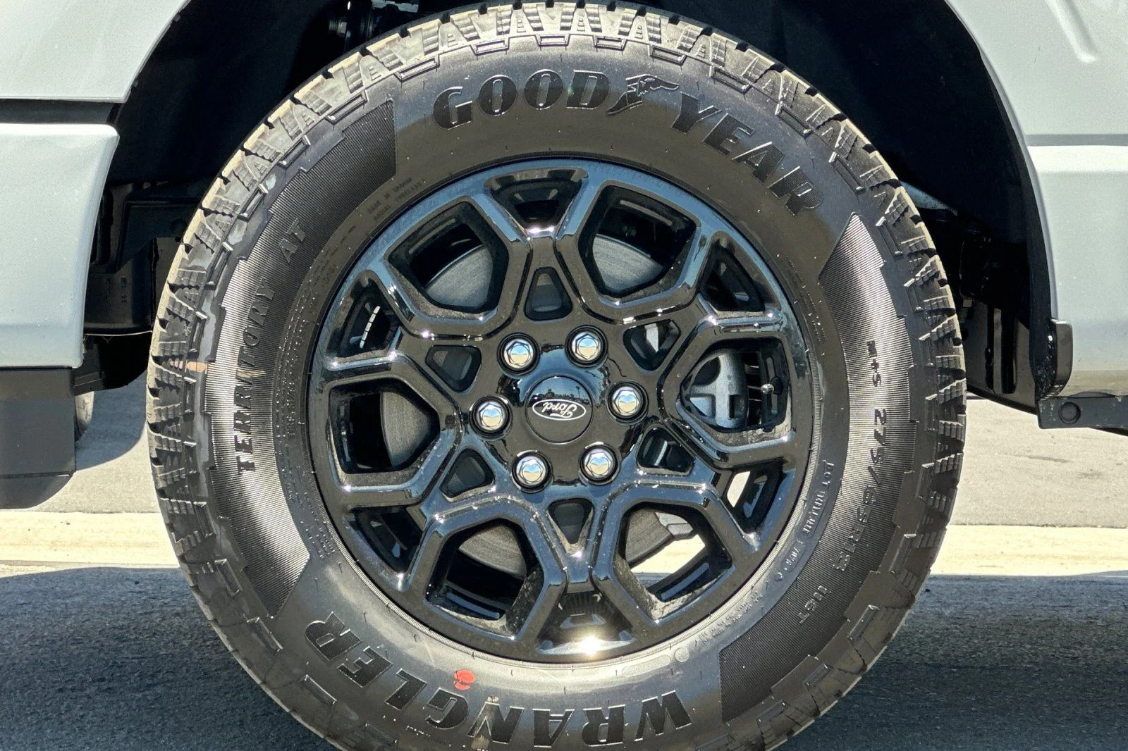 New 2026 Avalanche Ford XLT image 24