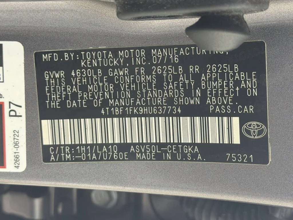 Certified Used 2017 Gray Toyota XLE image 29