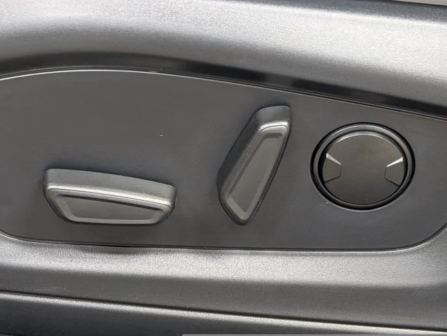 New 2026 Star White Metallic Tri-Coat Ford Active image 42