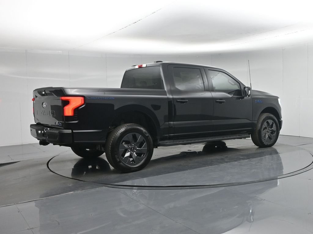 2025 Ford F-150 Lightning Flash - Photo 28