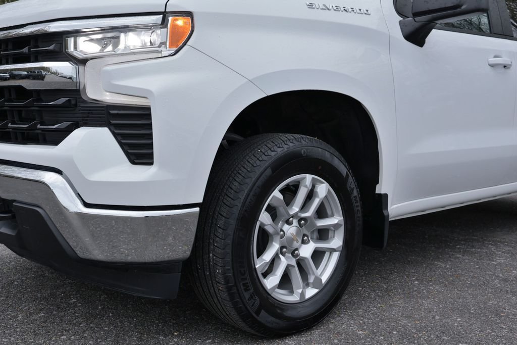 Used 2023 White Chevrolet LT image 30