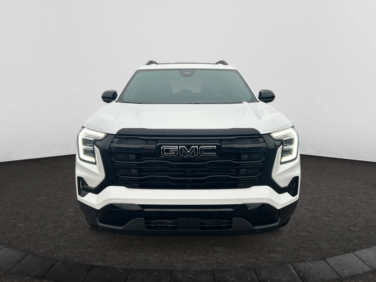New 2027 Summit White GMC AWD Elevation image 8