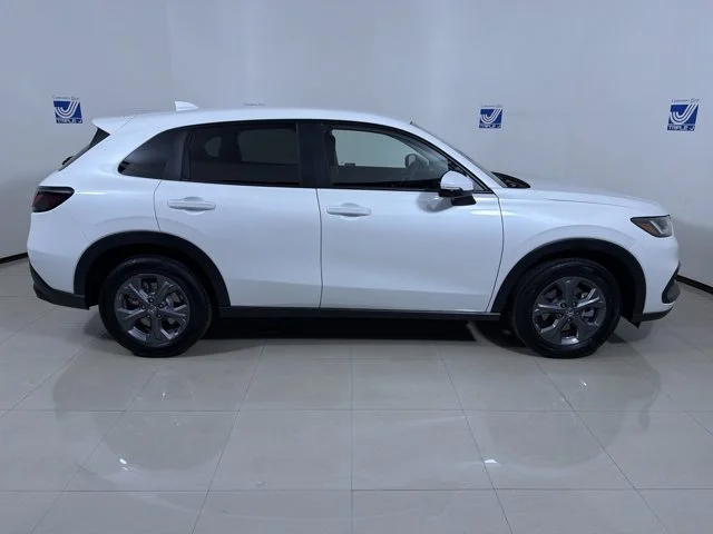 New 2027 PLATINUM WHITE Honda LX image 6