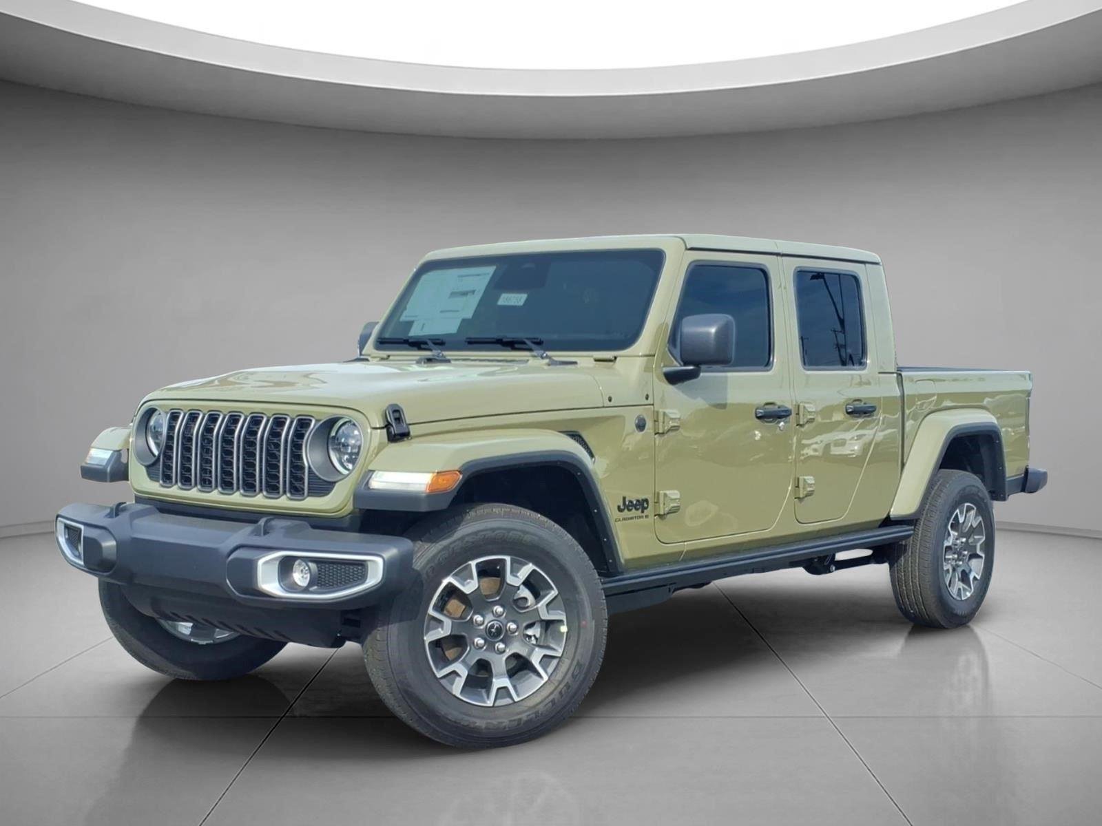 2026 Jeep Gladiator Sahara Auto's photo