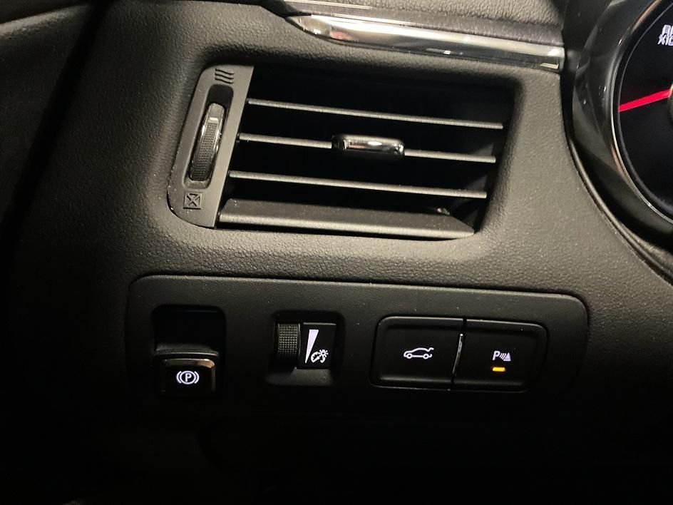Used 2014 Blue Chevrolet LS image 23