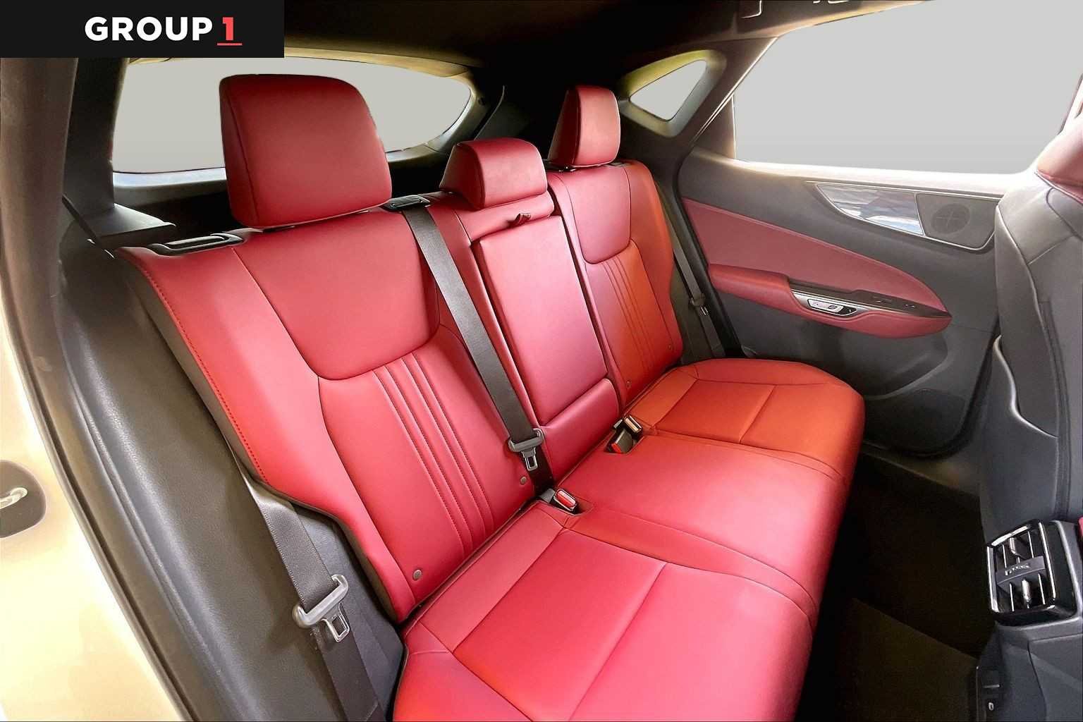 Used 2024 Eminent White Pearl Lexus Premium image 17