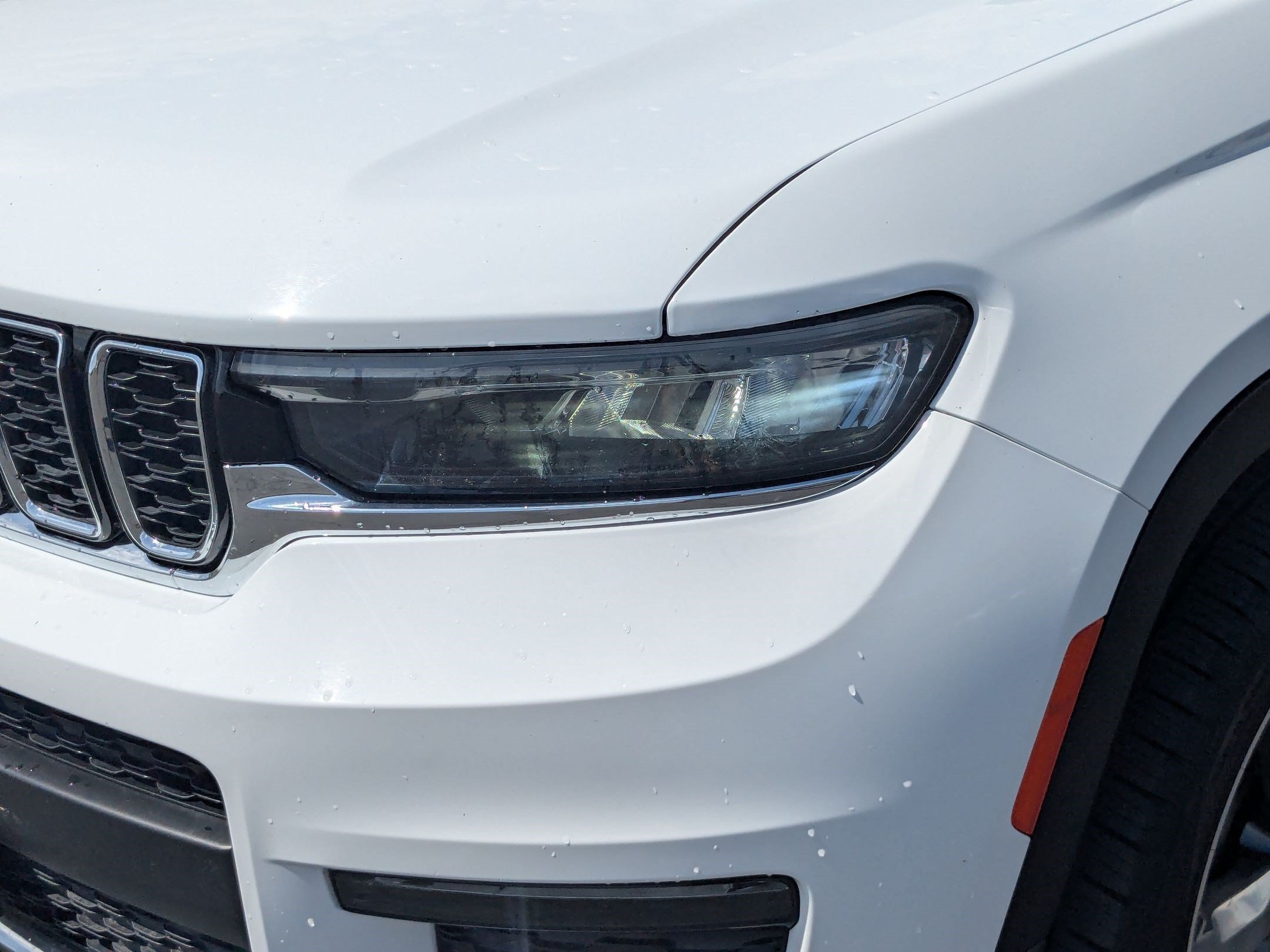 Used 2021 Bright White Clearcoat Jeep Limited image 10