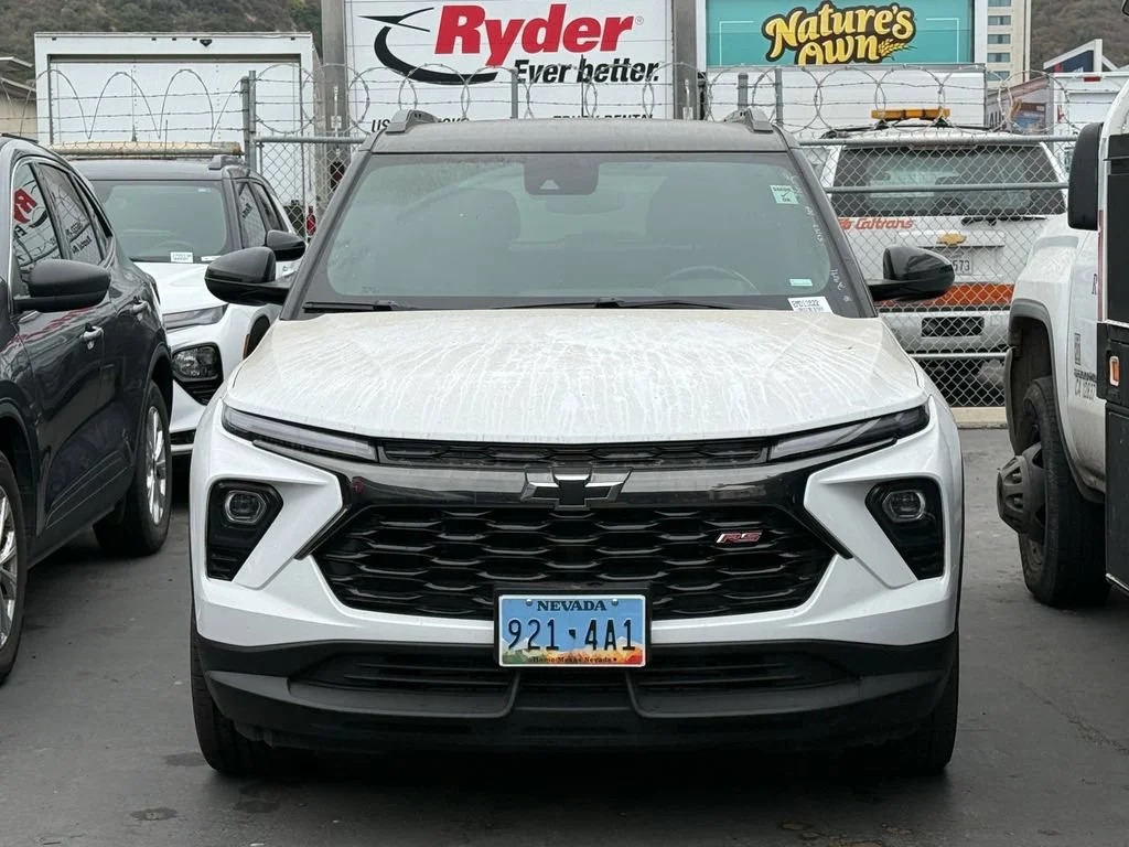 Used 2024 Summit White Chevrolet RS image 8