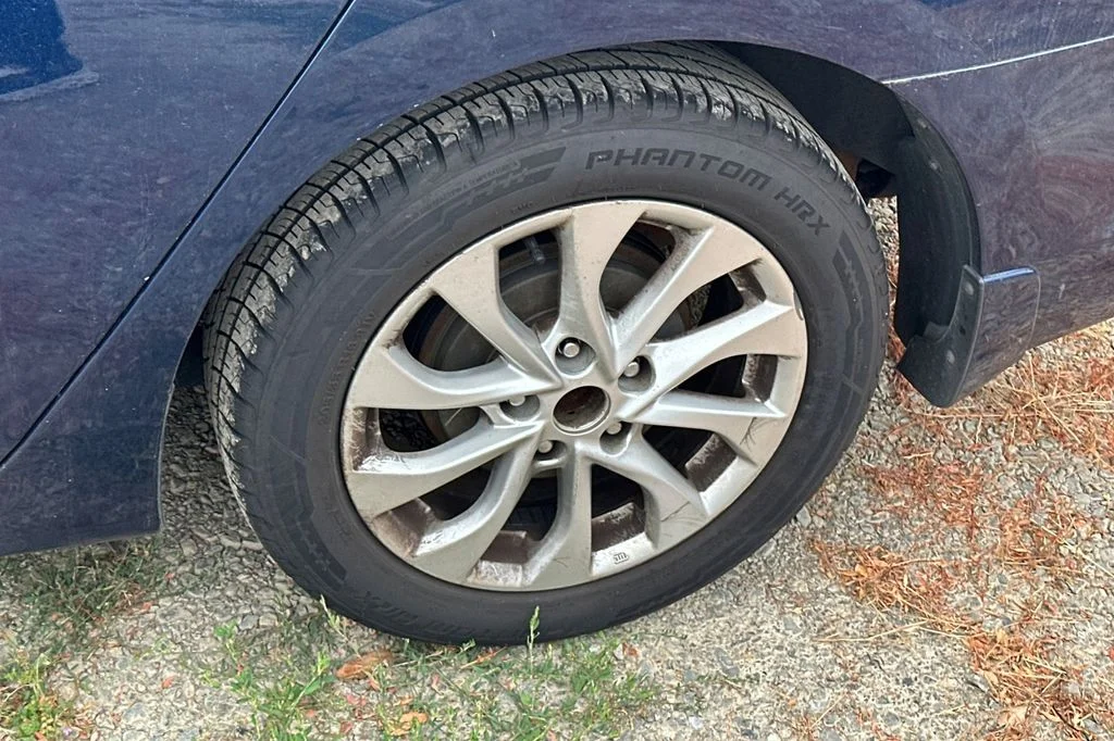 Used 2016 Deep Blue Pearl Nissan SV image 4