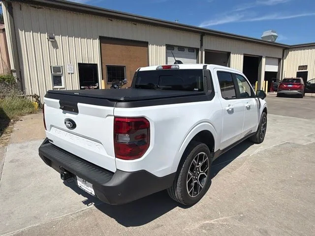 Used 2026 White Ford Lariat image 3