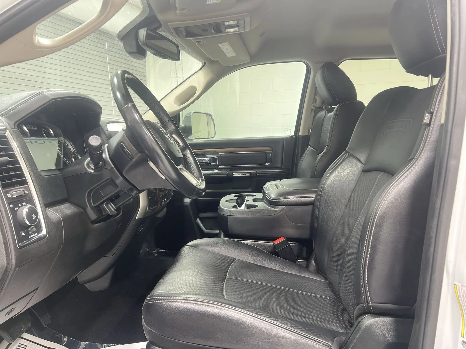 2018 RAM Ram 3500 Pickup Laramie - Photo 11