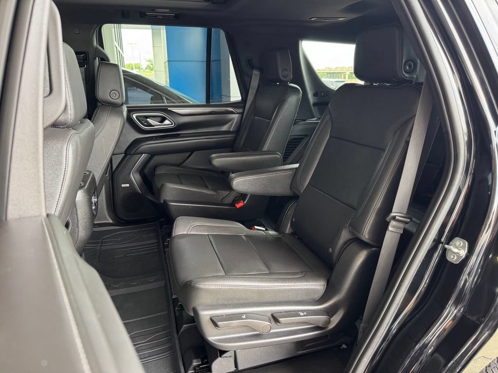 Used 2023 Black Chevrolet Z71 image 24