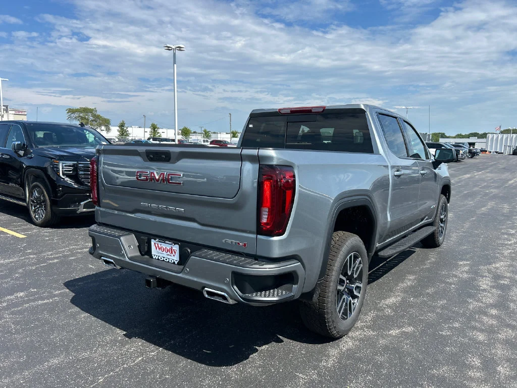 2026 GMC Sierra 1500 AT4 - Photo 10