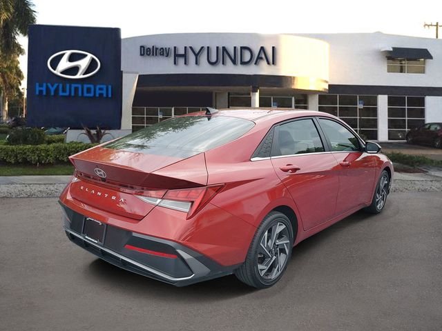 2025 Hyundai Elantra SEL - Photo 6