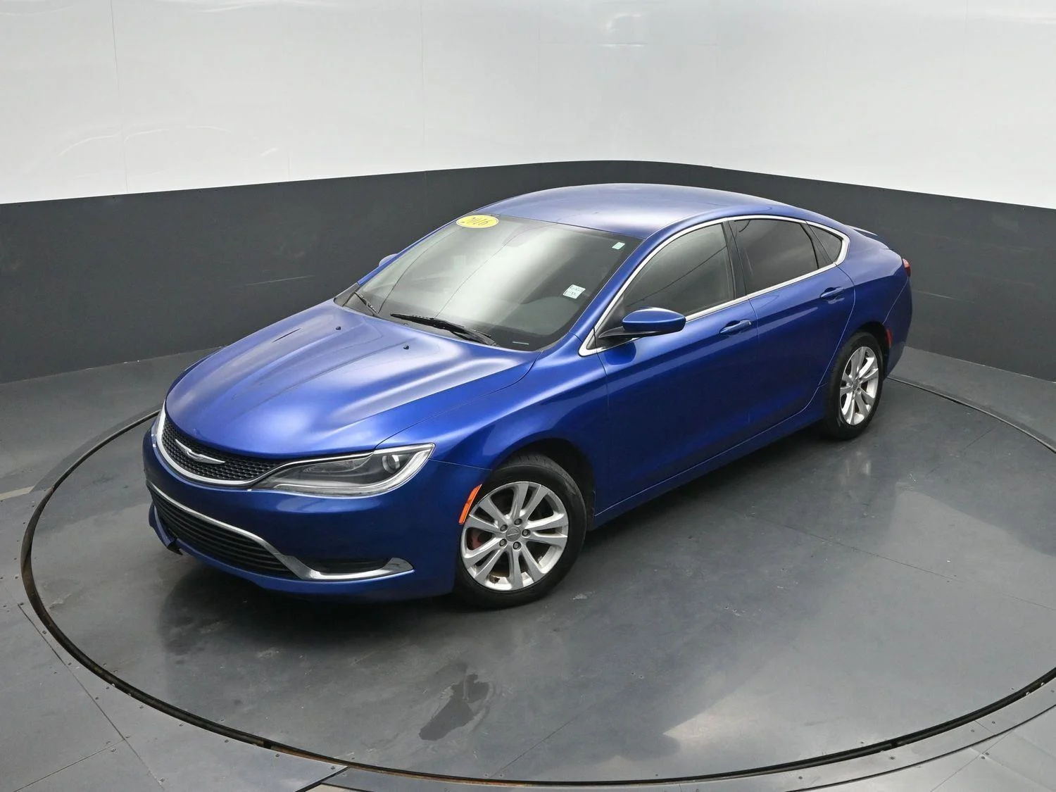 Used 2016 Vivid Blue Pearlcoat Chrysler Limited image 29