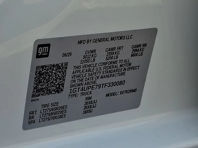 New 2026 Summit White GMC AT4 image 21