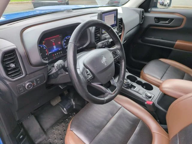 Used 2022 Blue Ford Badlands image 16