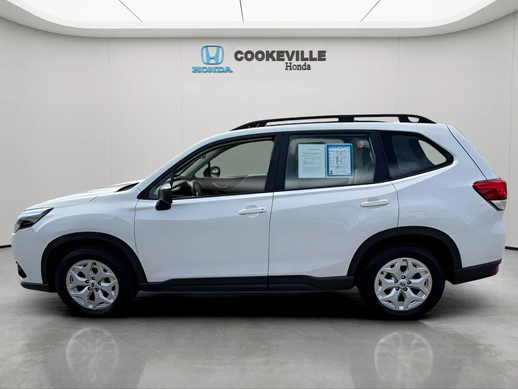 Used 2023 Crystal White Pearl Subaru Base image 10