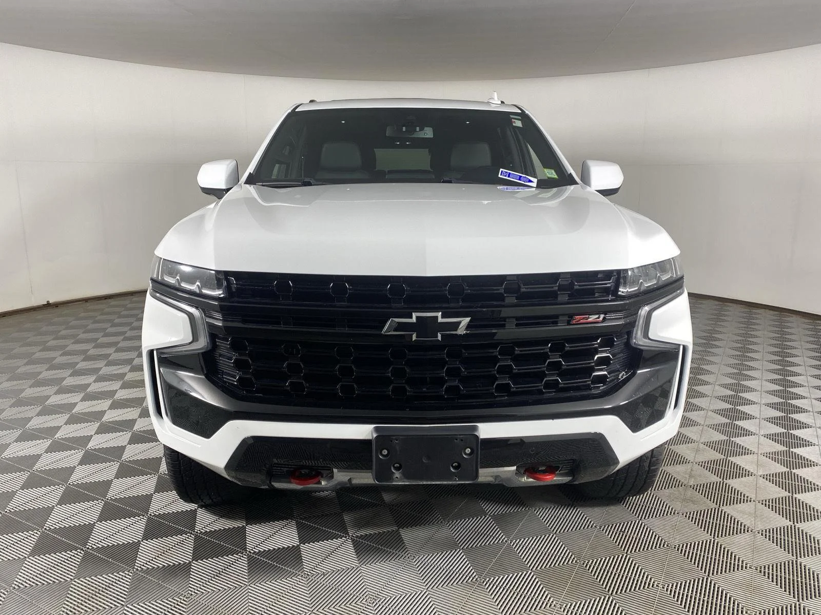 Used 2023 Summit White Chevrolet Z71 image 2