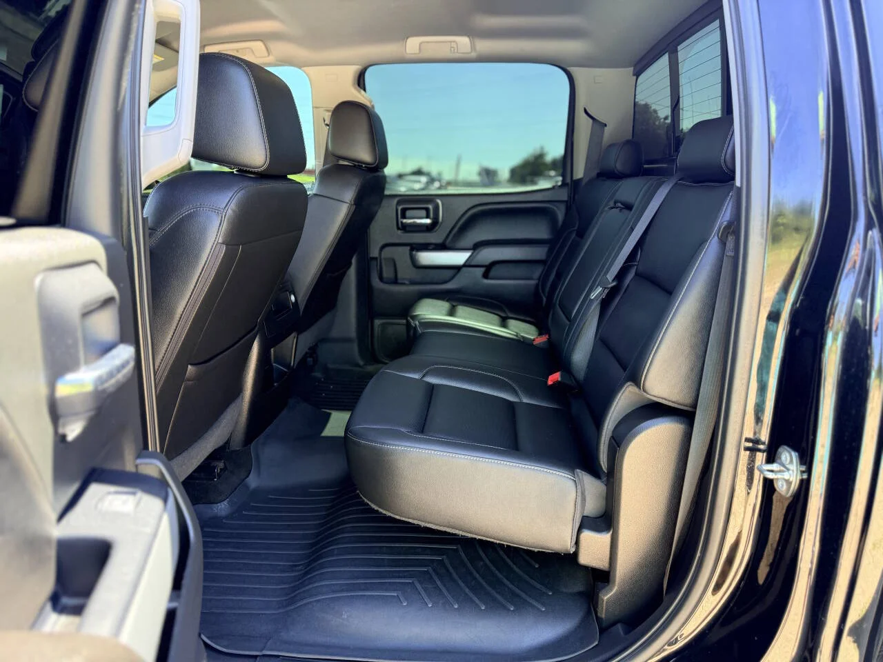 Used 2018 Black Chevrolet LTZ Z71 4x4 4dr Crew Cab 5.8 ft. SB image 29