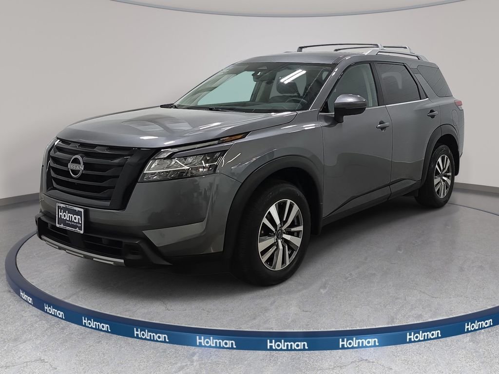 2023 Nissan Pathfinder SL 4WD's photo