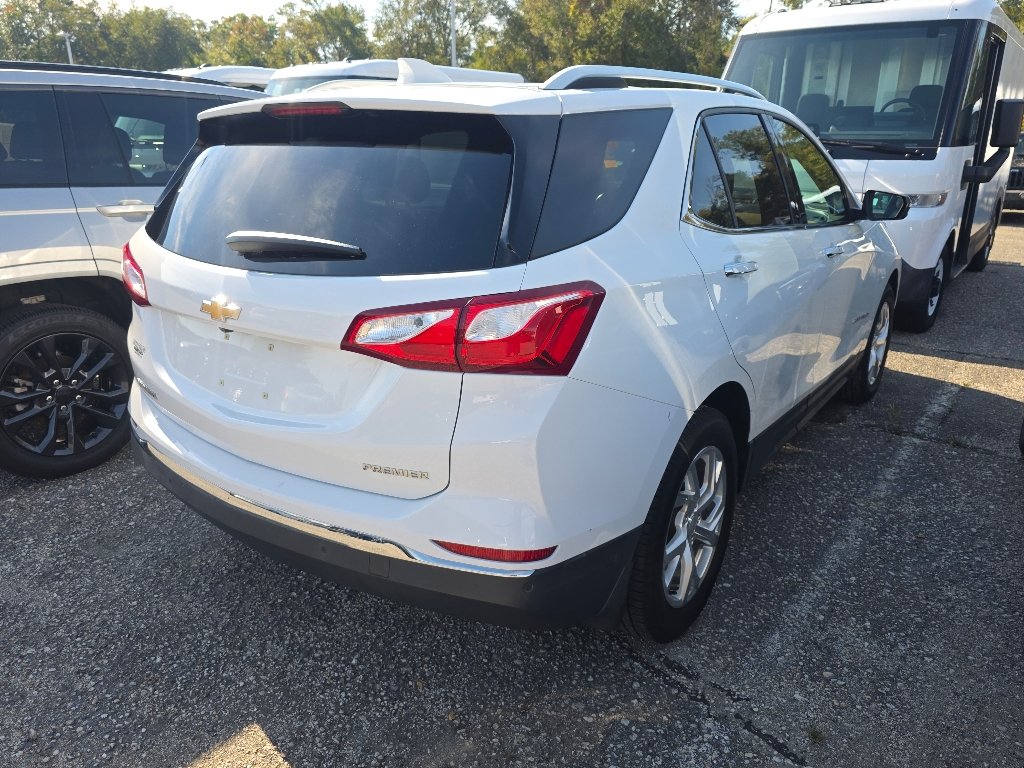 Used 2020 SUMMIT WHITE Chevrolet Premier image 5