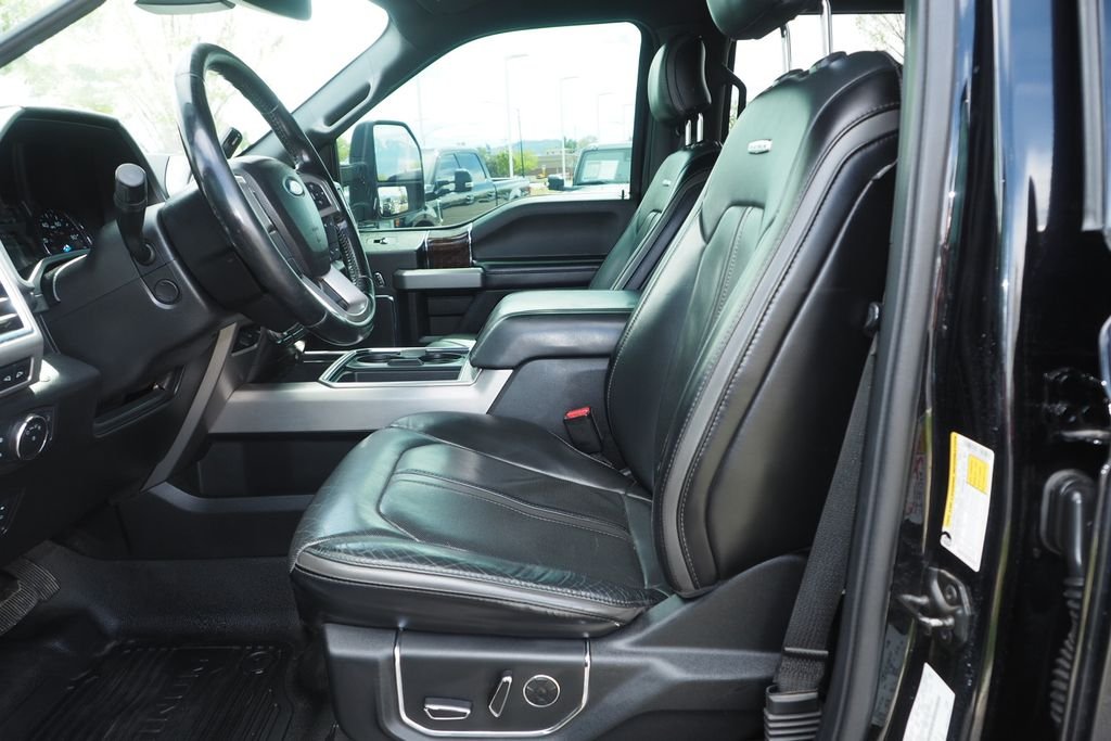 Used 2017 Black Ford Platinum image 13