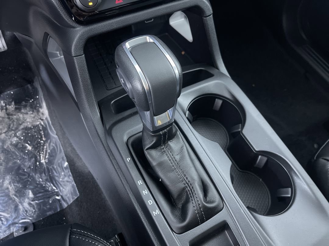 New 2025 Marsh Gray Ford Lariat image 22