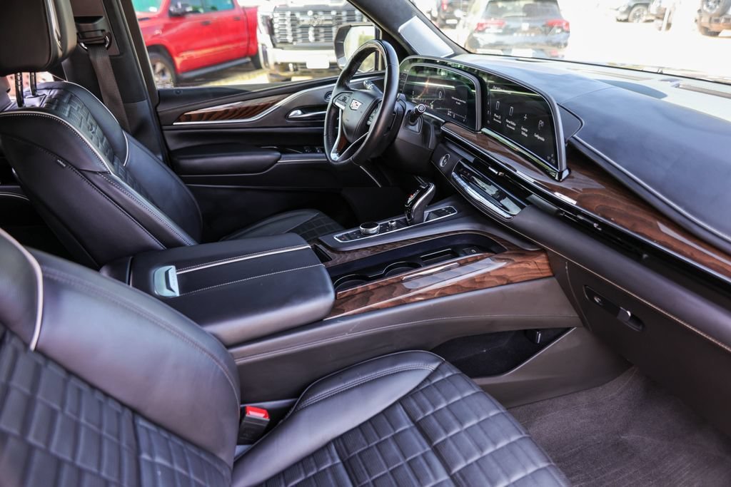 Used 2022 BLACK RAVEN Cadillac Sport Platinum image 32