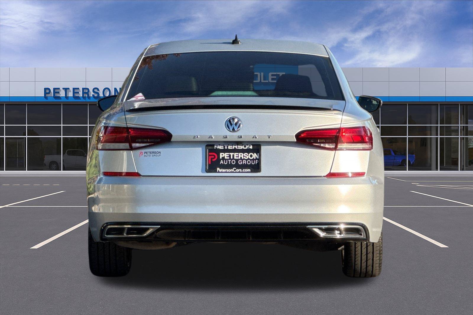 Used 2021 Silver Volkswagen 2.0T R-Line image 5