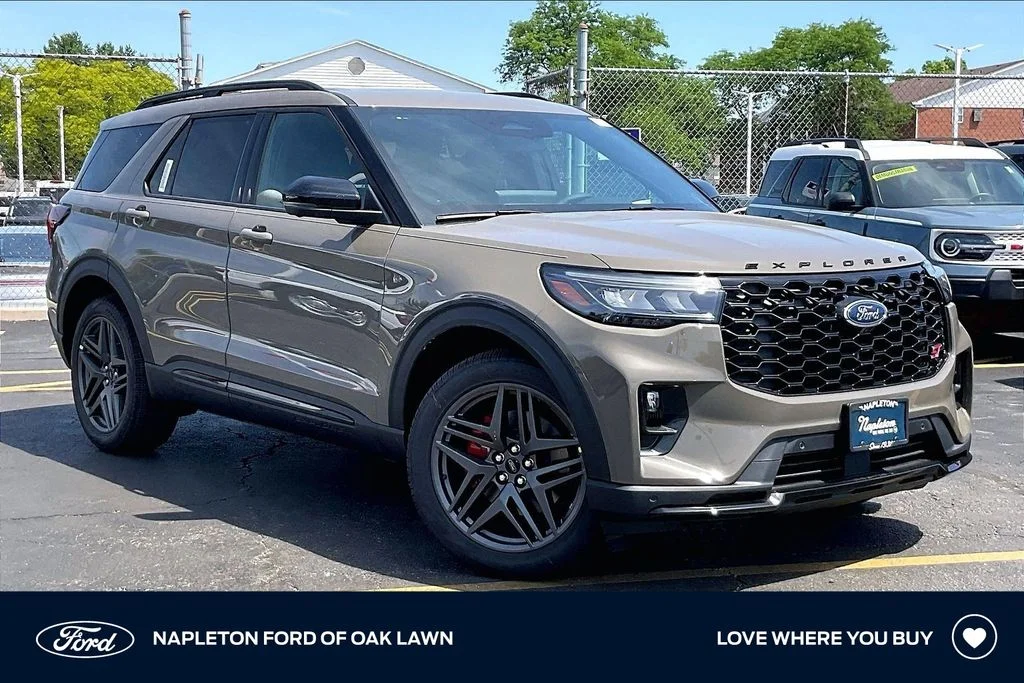 2026 Ford Explorer ST 4WD's photo
