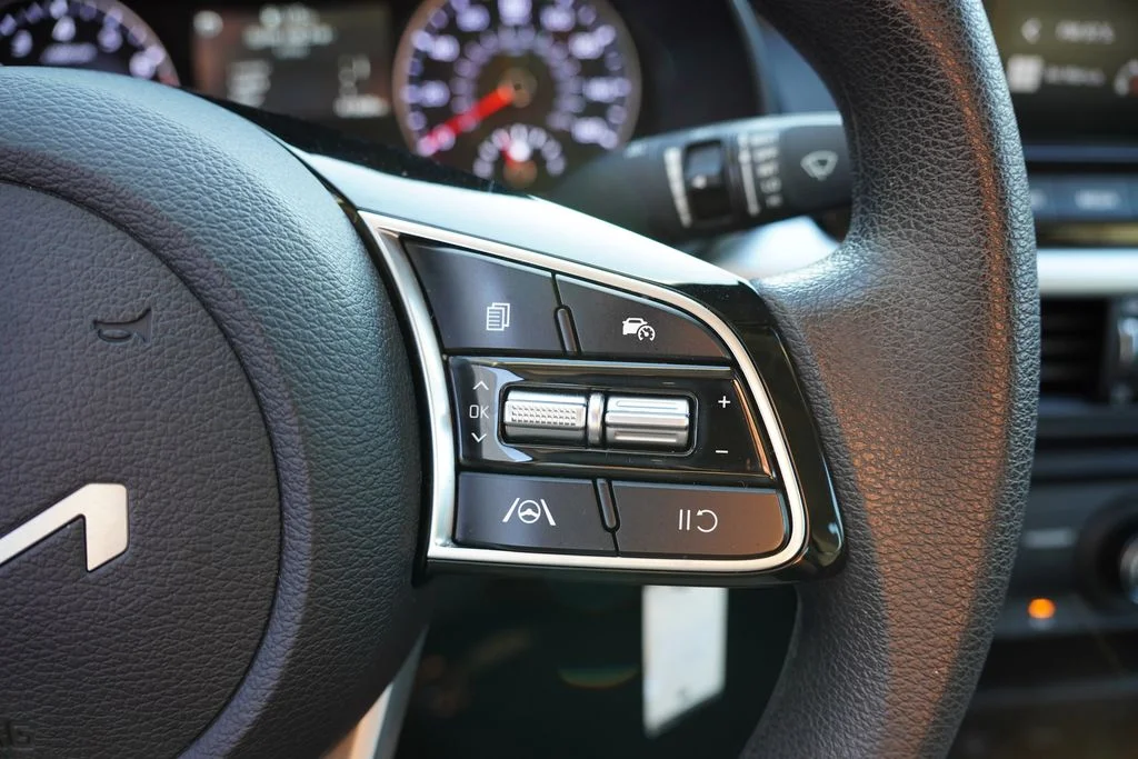 Used 2023 Gravity Gray Kia LXS image 26
