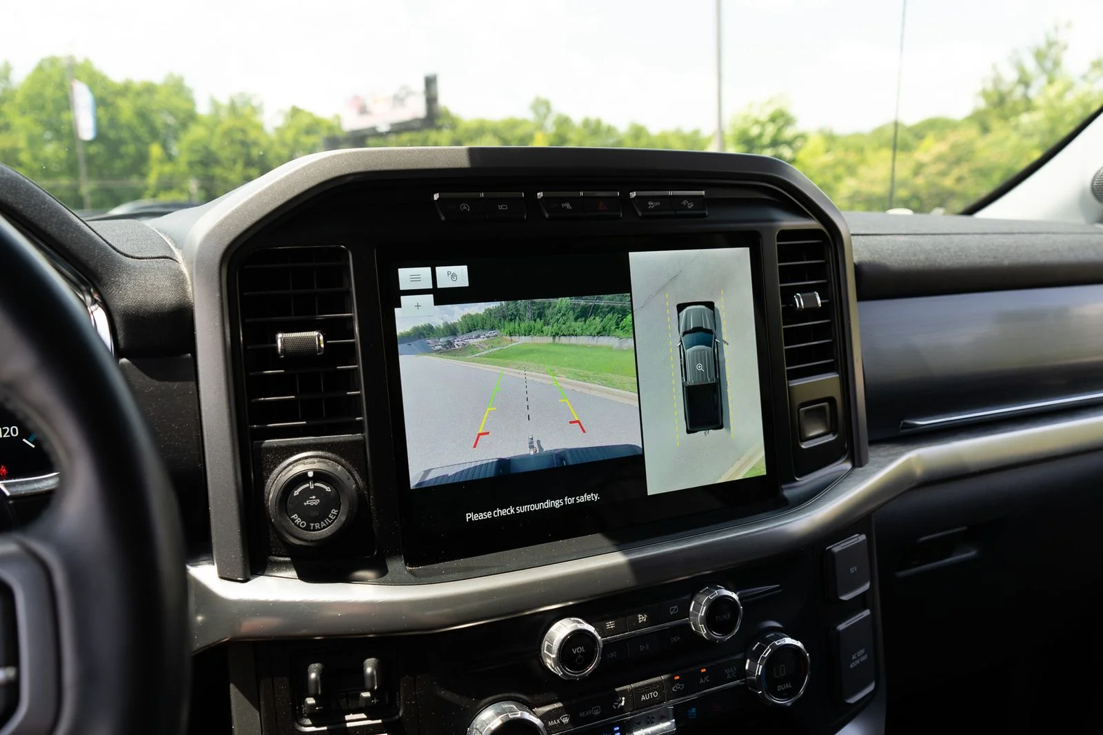 Used 2021 Gray Metallic Ford Lariat image 24