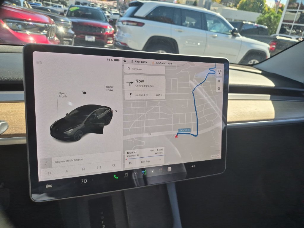 Used 2022 Black Tesla Long Range image 11