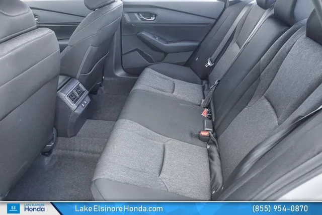 New 2026 Urban Gray Pearl Honda SE image 25