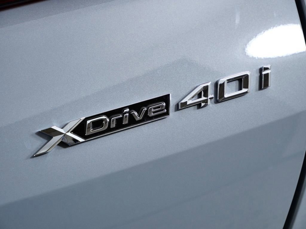 Certified Used 2026 Brooklyn Grey Metallic BMW xDrive40i image 15