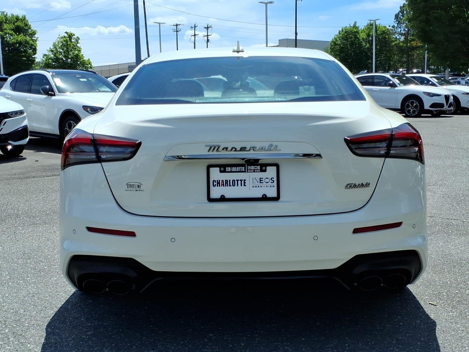 Used 2022 Bianco Maserati Modena image 16