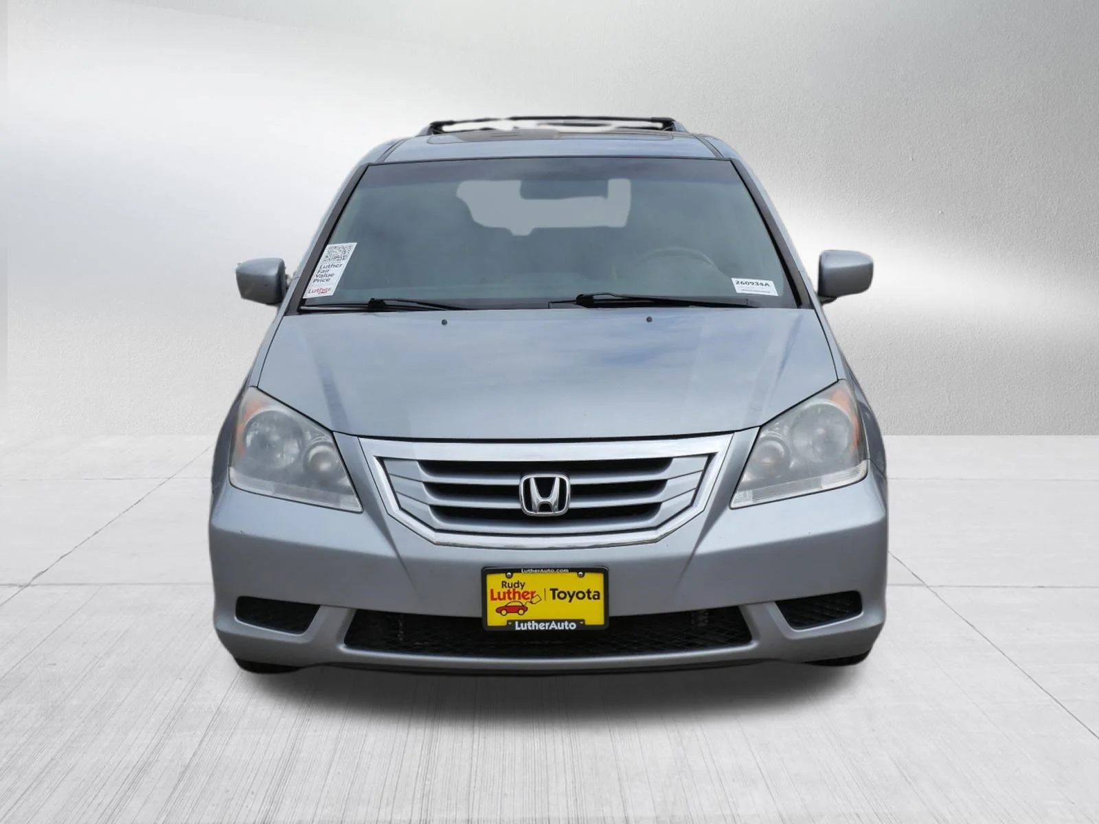 Used 2010 Honda Odyssey EX-L with VIN 5FNRL3H62AB107143 for sale in Golden Valley, Minnesota
