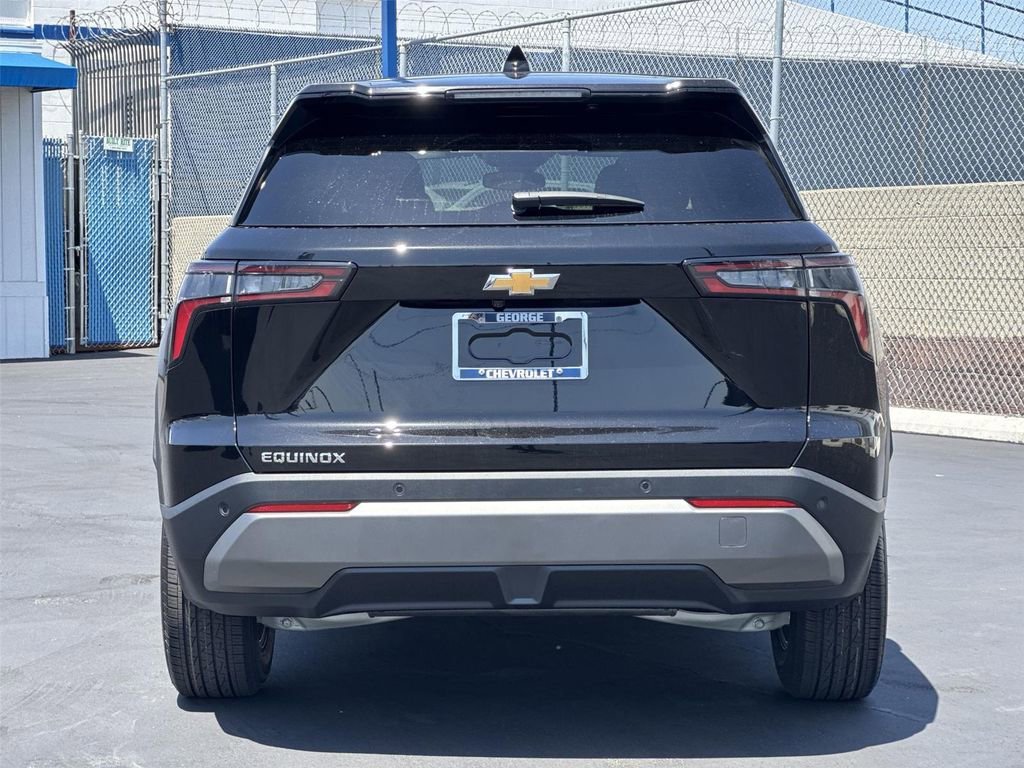 New 2026 Mosaic Black Metallic Chevrolet LT image 6