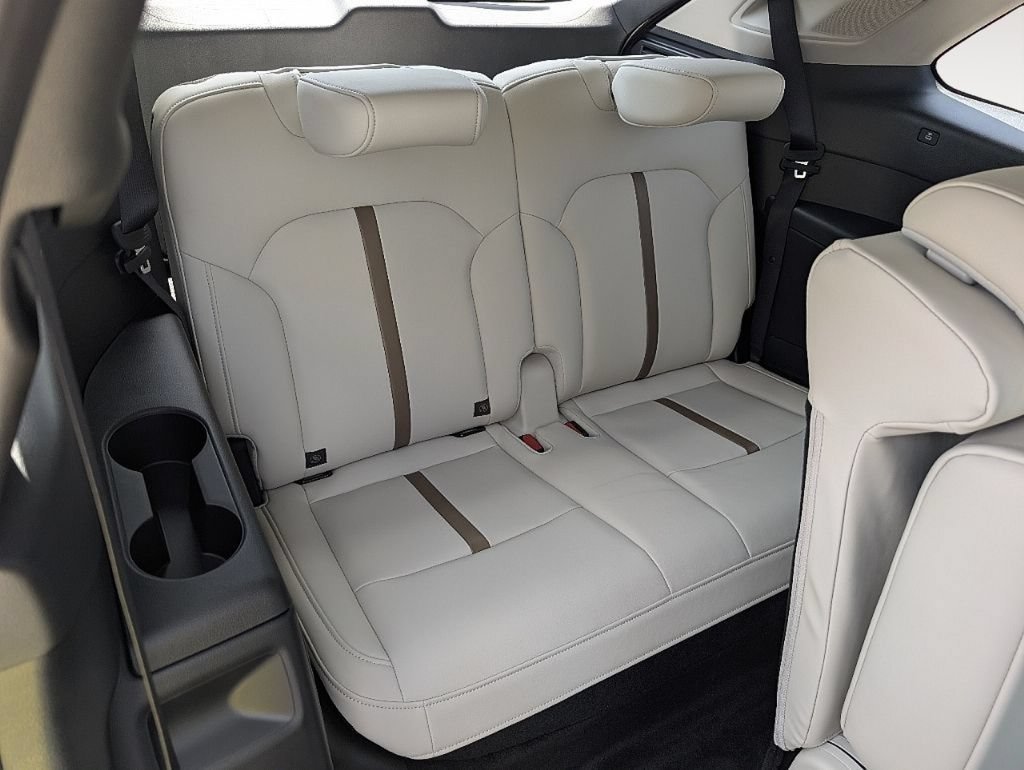 New 2026 Rhodium White Premium Mazda Premium Plus AWD image 13