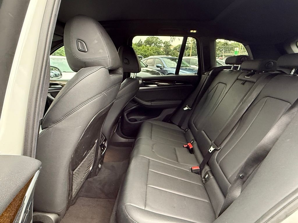 Used 2018 Alpine White BMW xDrive30i image 24
