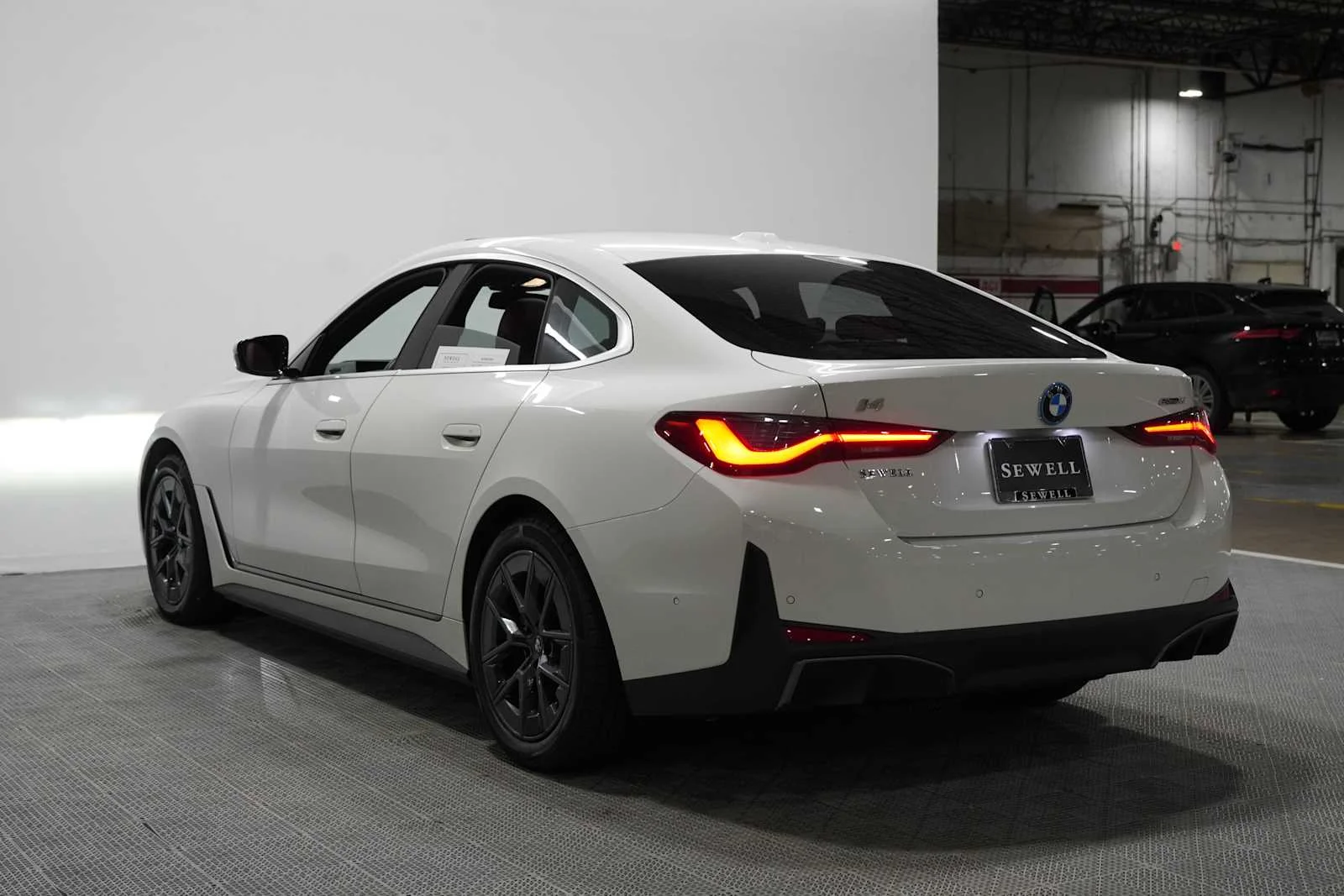 Certified Used 2024 Alpine White BMW eDrive35 image 6
