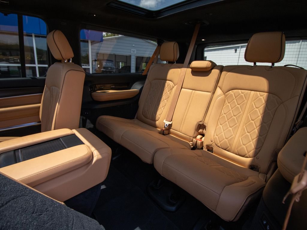 Used 2025 Black Jeep Series III image 10