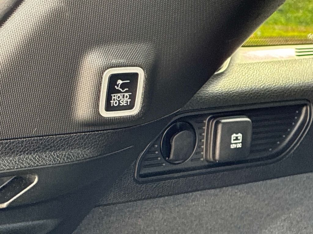 Used 2023 Black Jeep Summit Reserve image 14