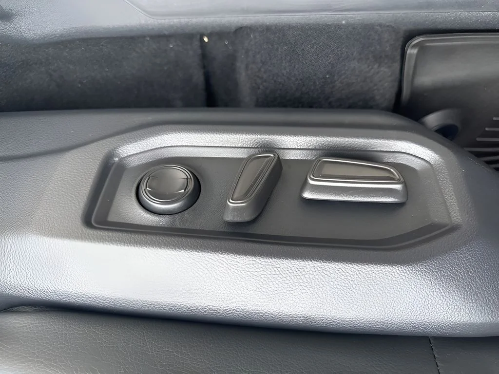 Used 2025 White Toyota Limited image 10
